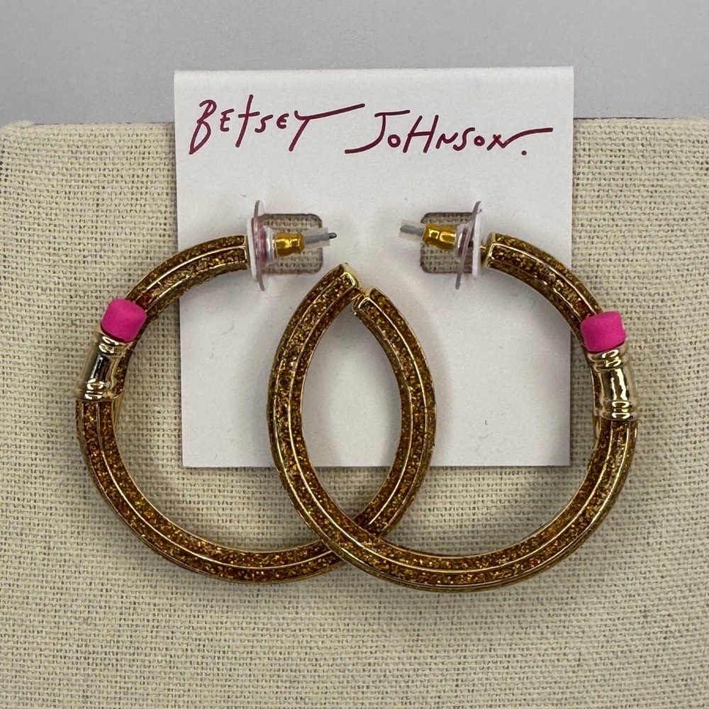 ✏️ Betsey Johnson Gold Glitter Pencil Statement Earrings